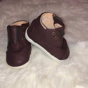 Like New baby booties